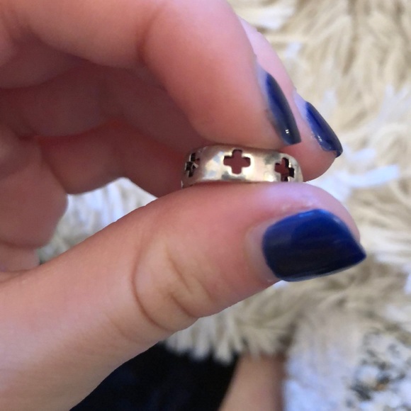 7 Rings - Picture 3 of 8